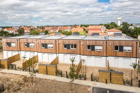 Maisons individuelles groupées à Rezé Arcadial Production charpentier fabricant de bâtiments ossature bois