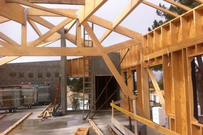 Bâtiment public à La Tranche sur Mer Arcadial Production charpentier fabricant de bâtiments ossature bois